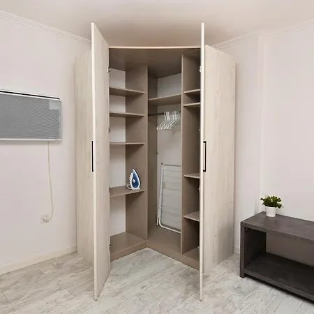 Sea / до морето *